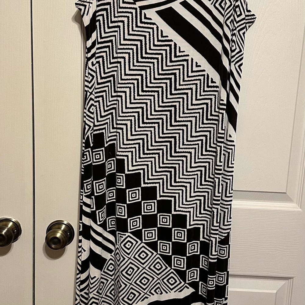 Chico’s Brown and white Geometric Maxi Dress. Size 3 ( X-Large)